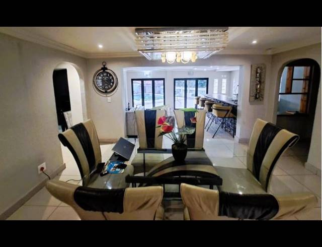 3 BEDROOM HOUSE FOR SALE IN HEUWELOORD